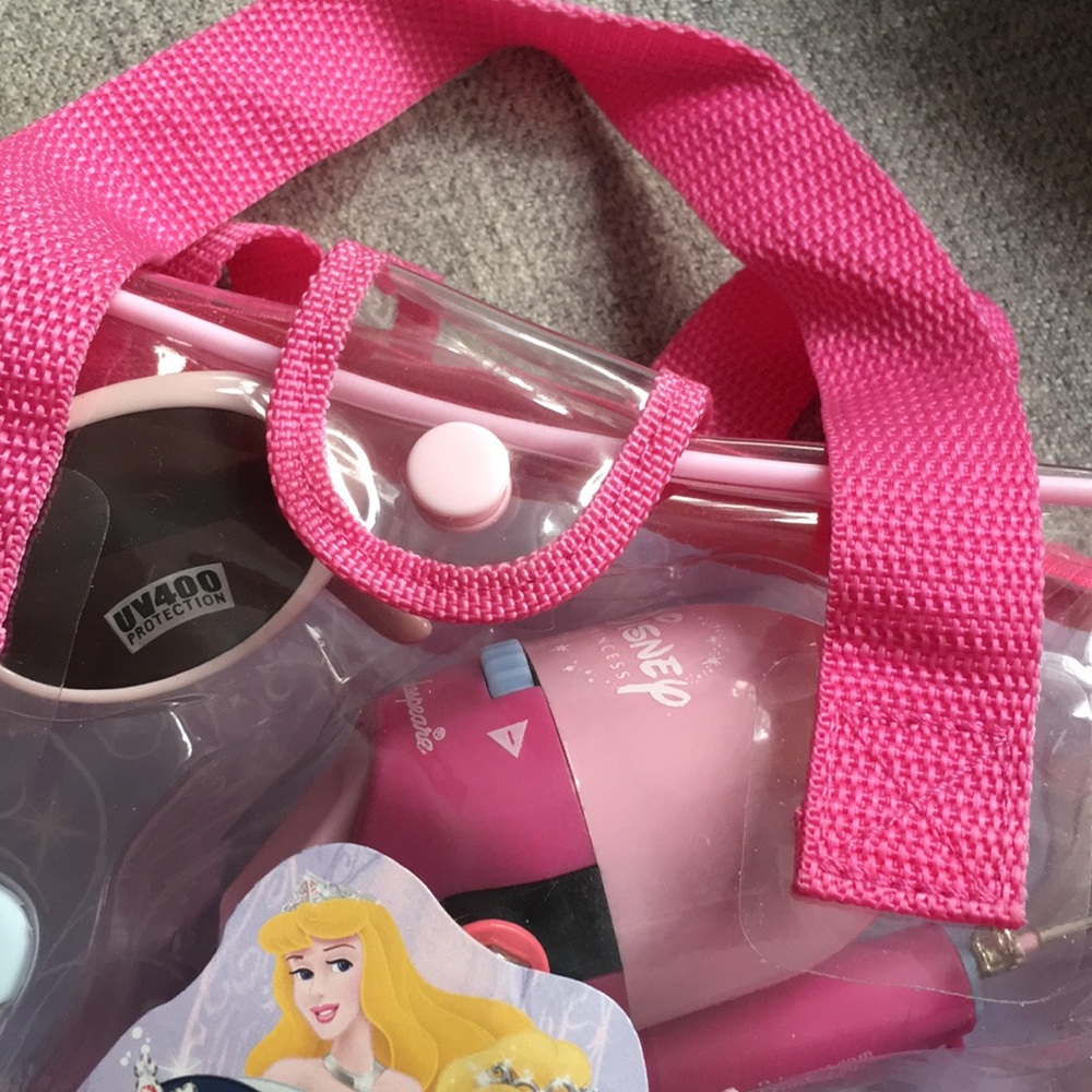 🎊Host Pick!✨✨Disney Princess Fishing Set - Picture 4 of 4